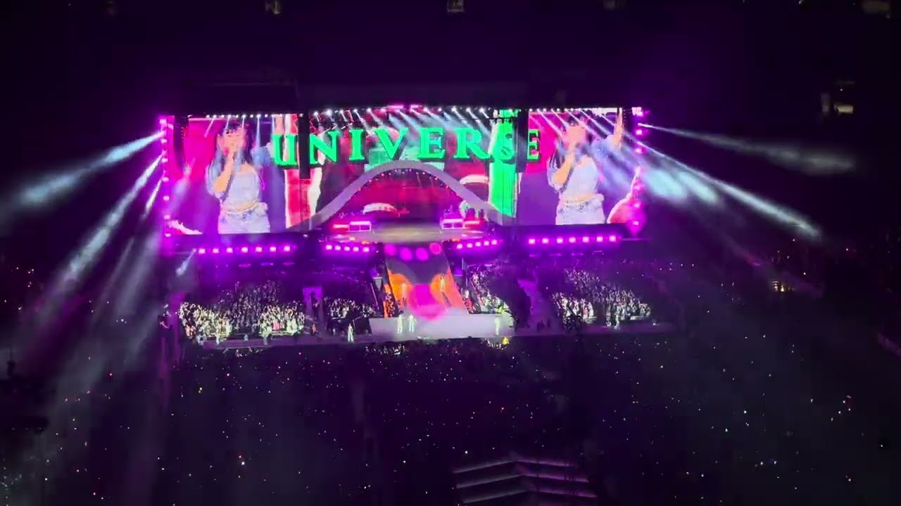 Queen of Hearts - TWICE | TWICE 5TH WORLD TOUR 'READY TO BE' New Jersey