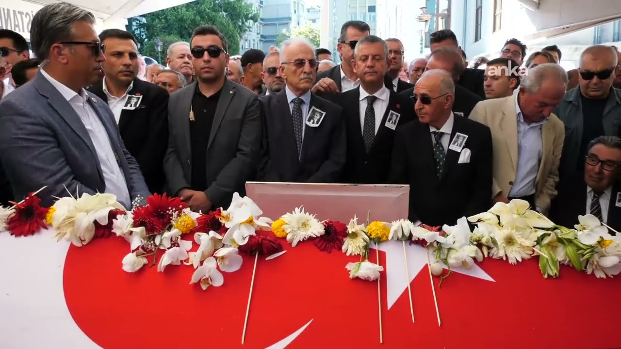 Eski CHP Genel Başkanı Altan Öymen için Teşvikiye Camisi'nde cenaze töreni düzenlendi