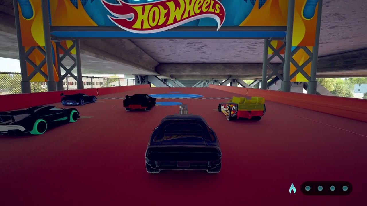 Playing Hot Wheels Unleashed online Crazy Custom Track I ever race on