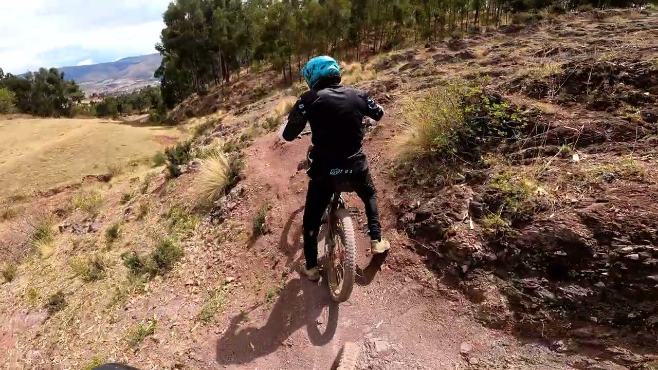 Yuncaypata DH - Cusco ( Per&uacute; el para&iacute;so del MTB)