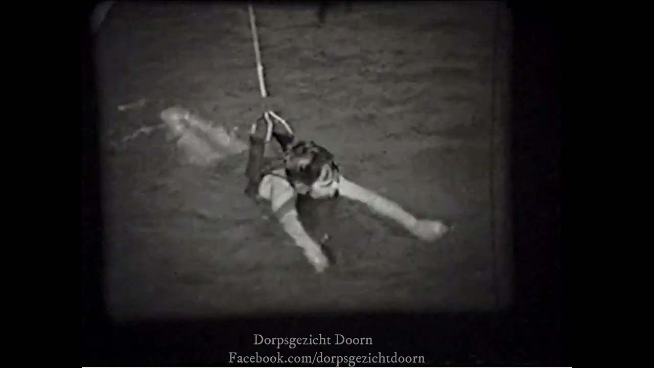 Woestduin eind jaren 30 van oest voice over