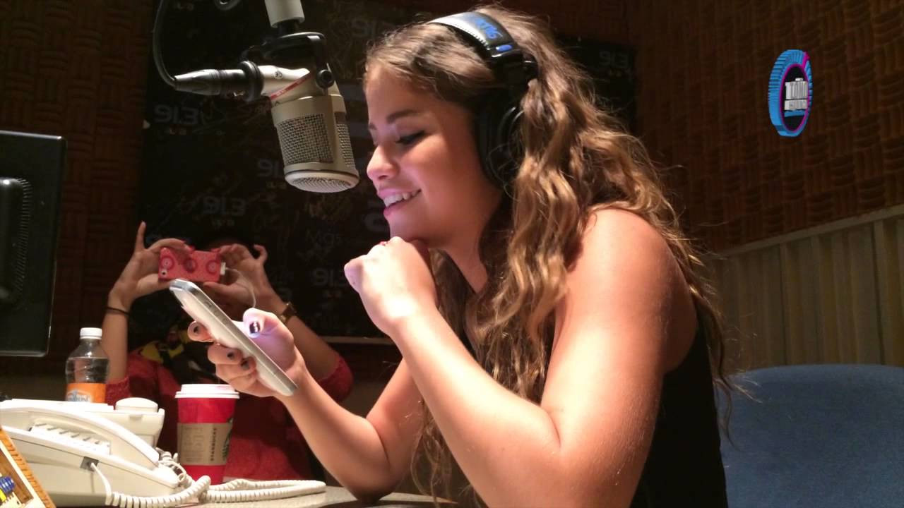 Sofia Reyes en entrevista con Toño Esquinca