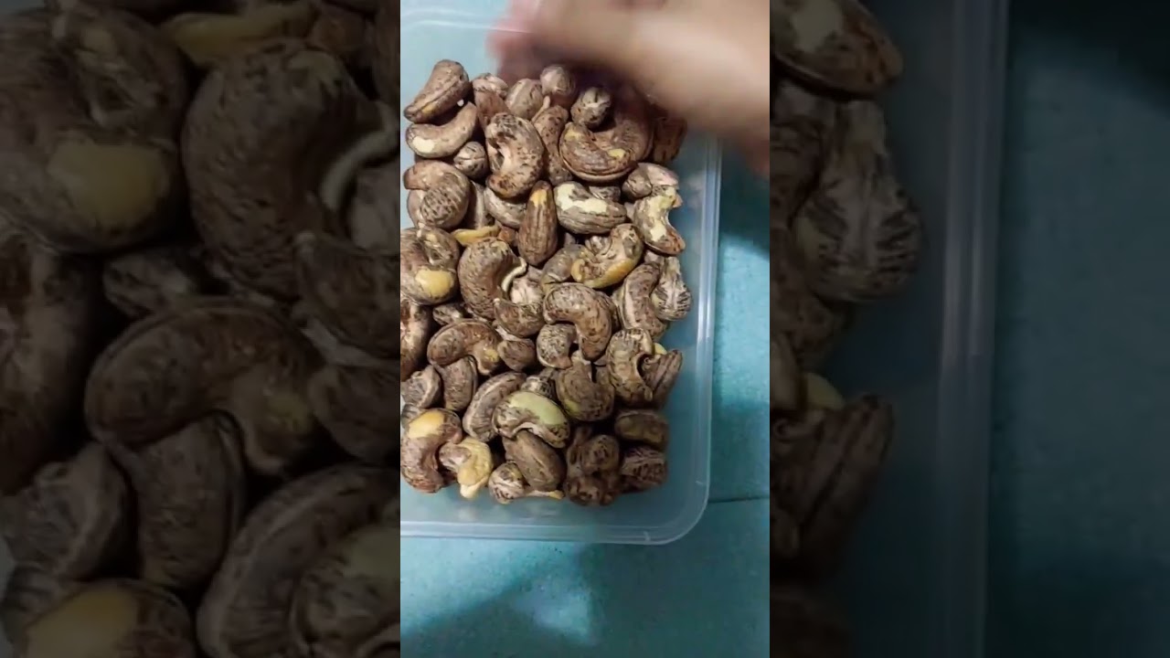 About cashew nuts with skin