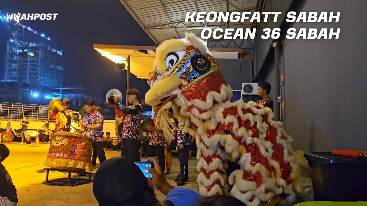lion dance duo on high pole by keongfatt