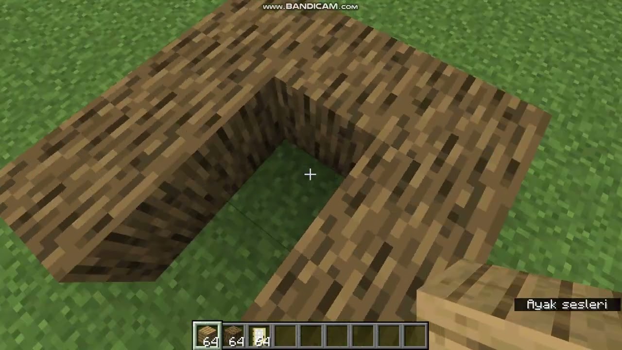Minecraft oynuyoruz ama kitaba göre build yapıyoruz