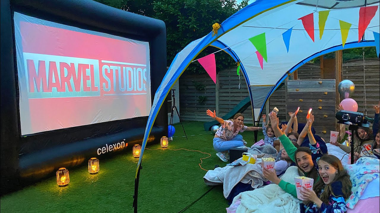 WE HAD A CINEMA BUILT IN OUR GARDEN 😆🍿