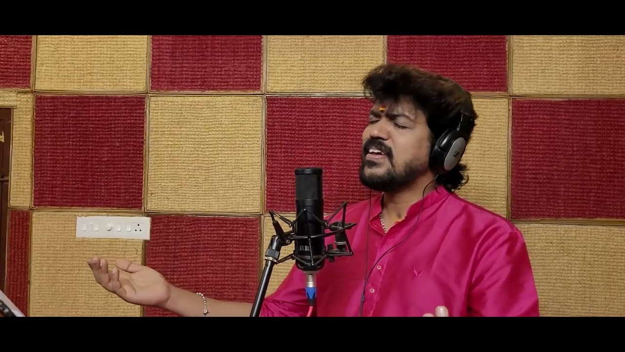 പൂർണ്ണ തൃയീശ്ശ പത്മം