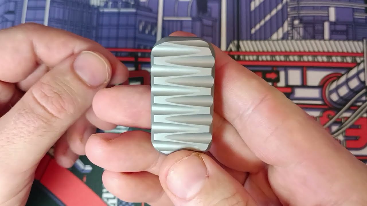 Le titane, quelle différence ?  - Fidget slider à glissière - Test