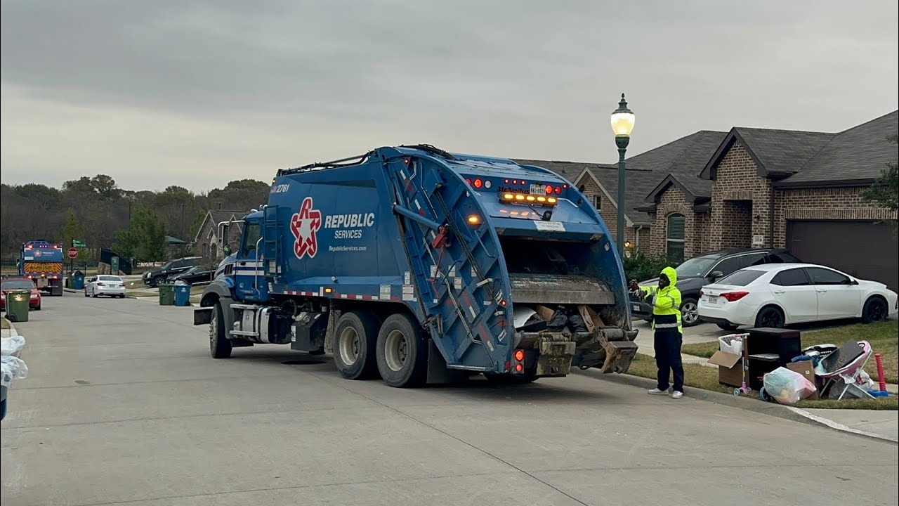 Republic Services Garbage Truck Tag Team- Mack Granite McNeilus Rear Packing Bulk + Mack Rapid Rail