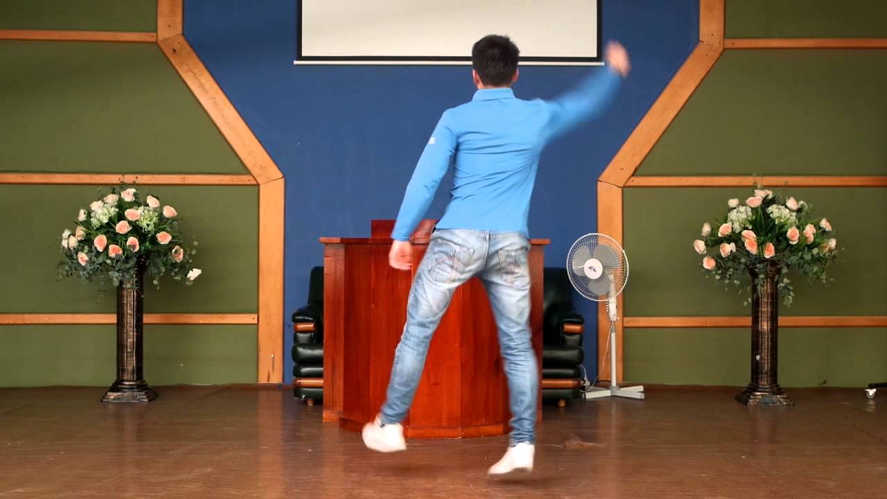 Flash Mob IYF - I´m Alive