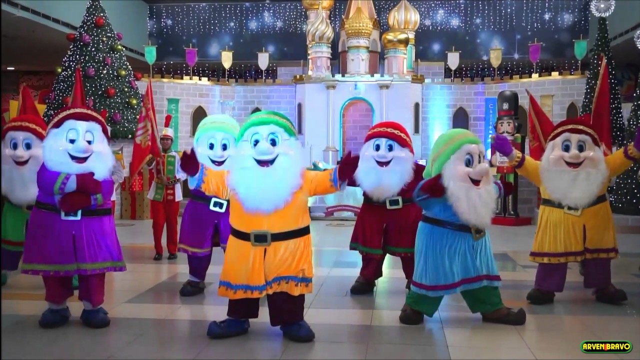 Magical Christmas Parade at SM City Lipa 2016