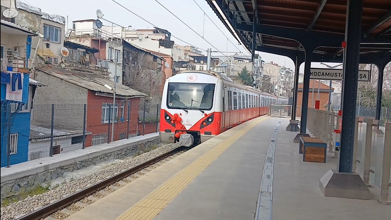 TCDD taşımacılık kazlıçeşme sirkeci treni kocamustafapaşa istasyonunda