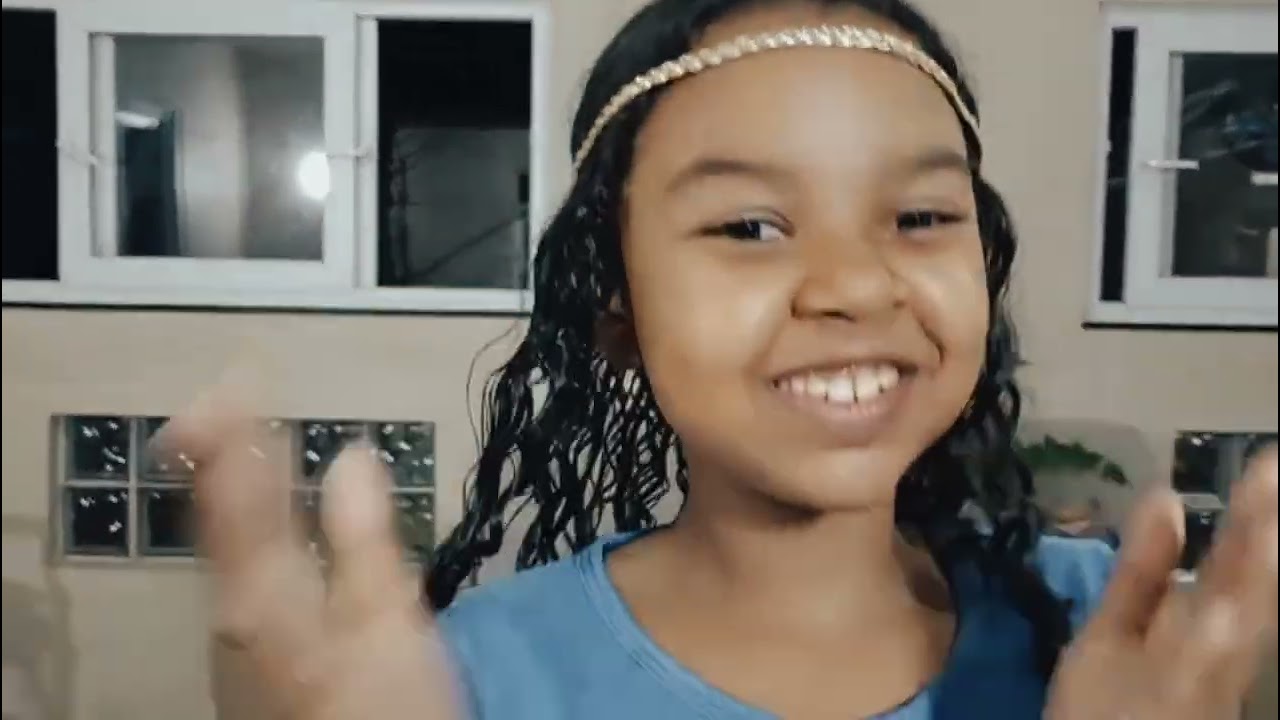 Unidas – M/V · Dreamy Light