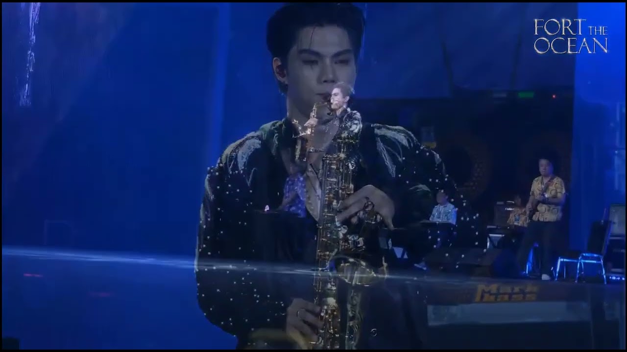 FORT WITH SAXOPHONE AT HIS CHARITY BIRTHDAY EVENT_FORT THE OCEAN