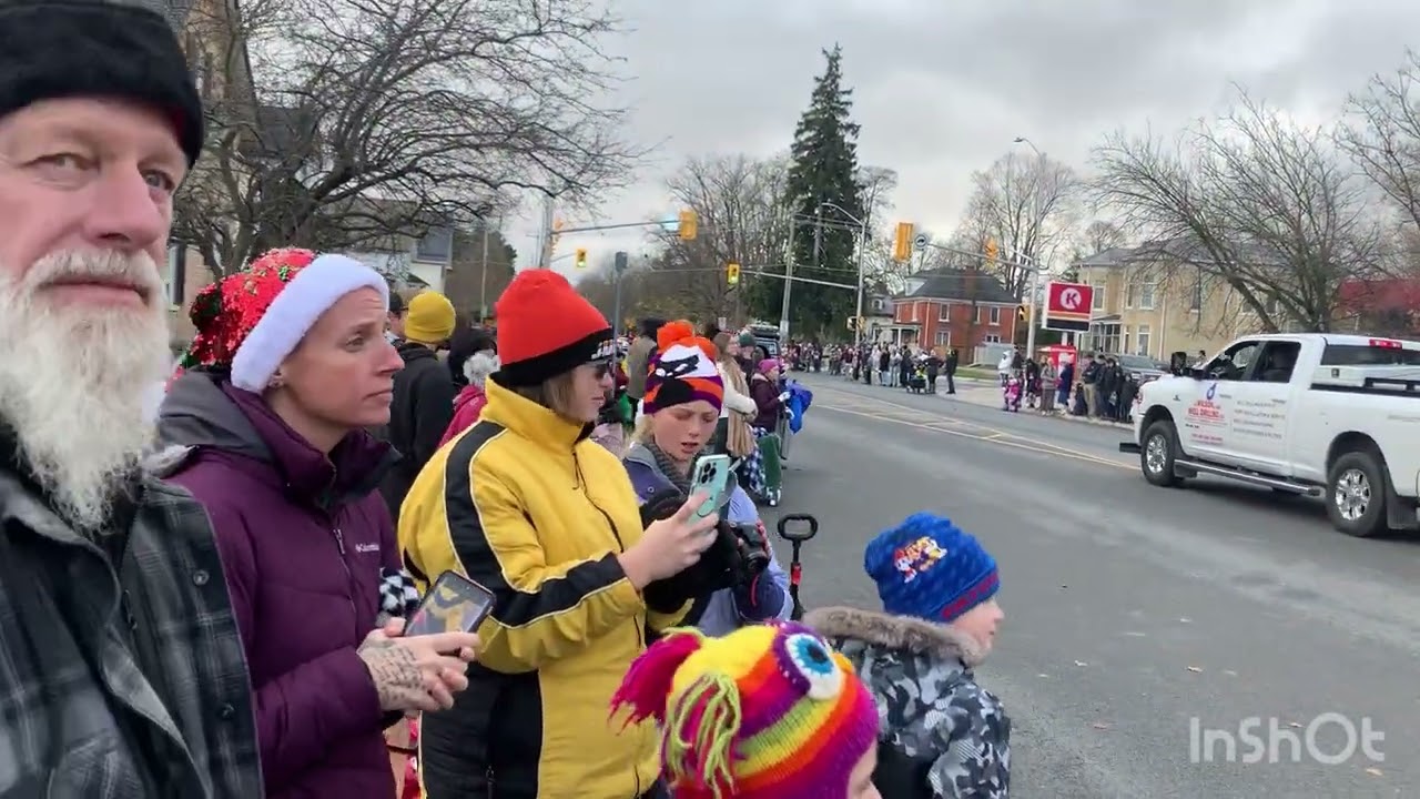 #christmas Parade in Aylmer 