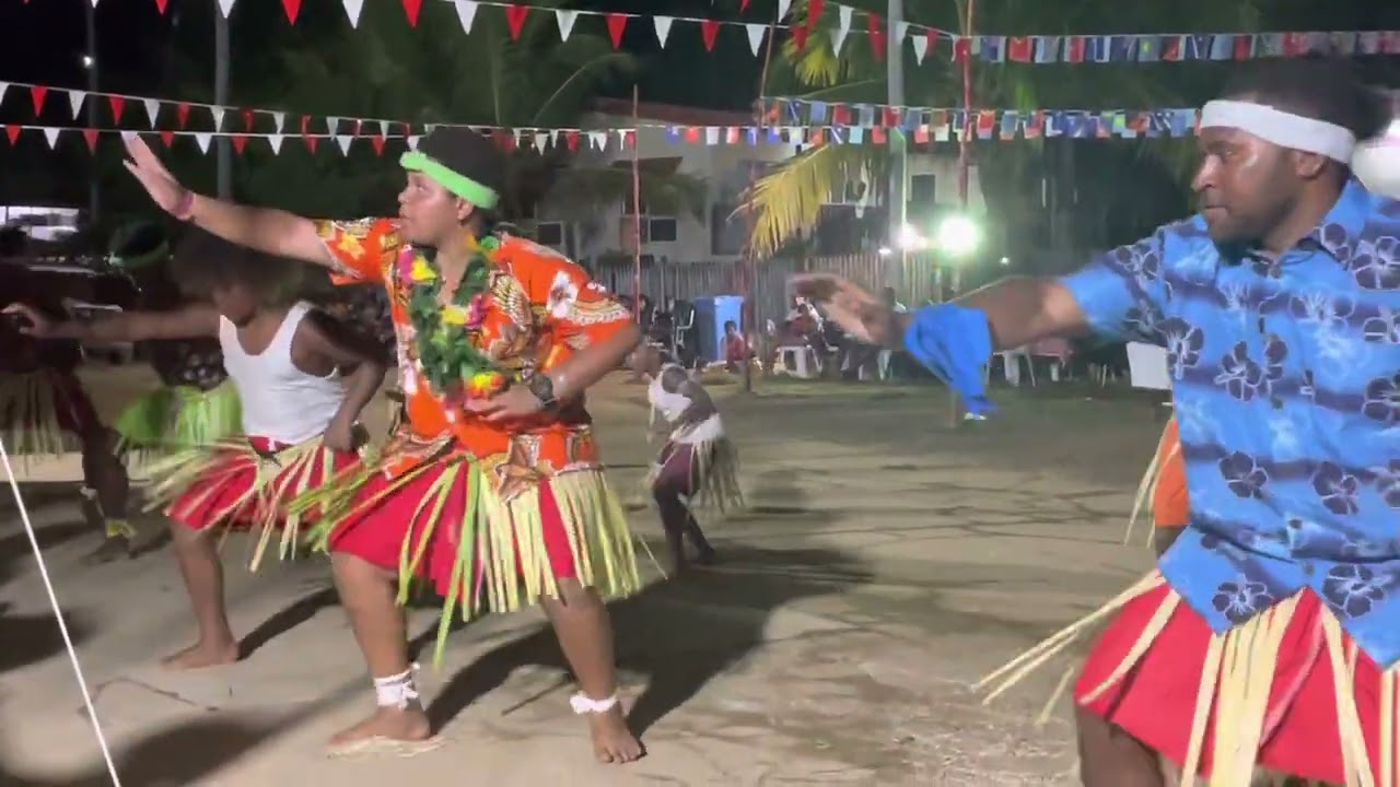 Poeypiam Dancers Boigu Isl - Dec22