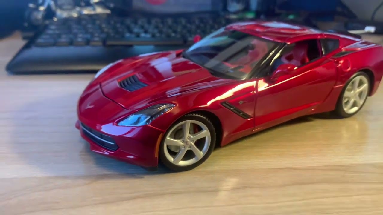 Обзор модели Chevrolet Corvette Stingray 2014 в масштабе 1/18 от Maisto