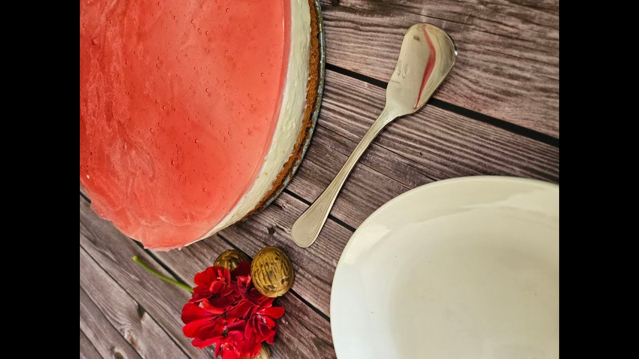 עוגת טורט עם קצפת וגלי כשרה לפסח