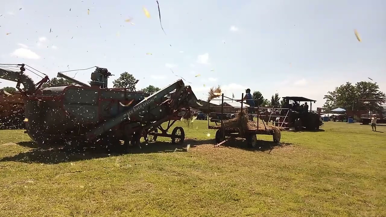 1913 Case 60hp Steam engine threshing