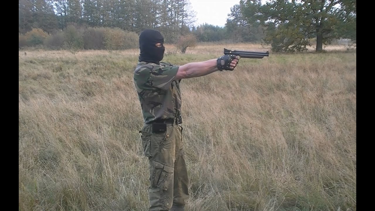 Strzelanie z pistoletu Crosman 1377 wiatrówka kal.4,5 mm -0,177 cal - American classic pump pistol.
