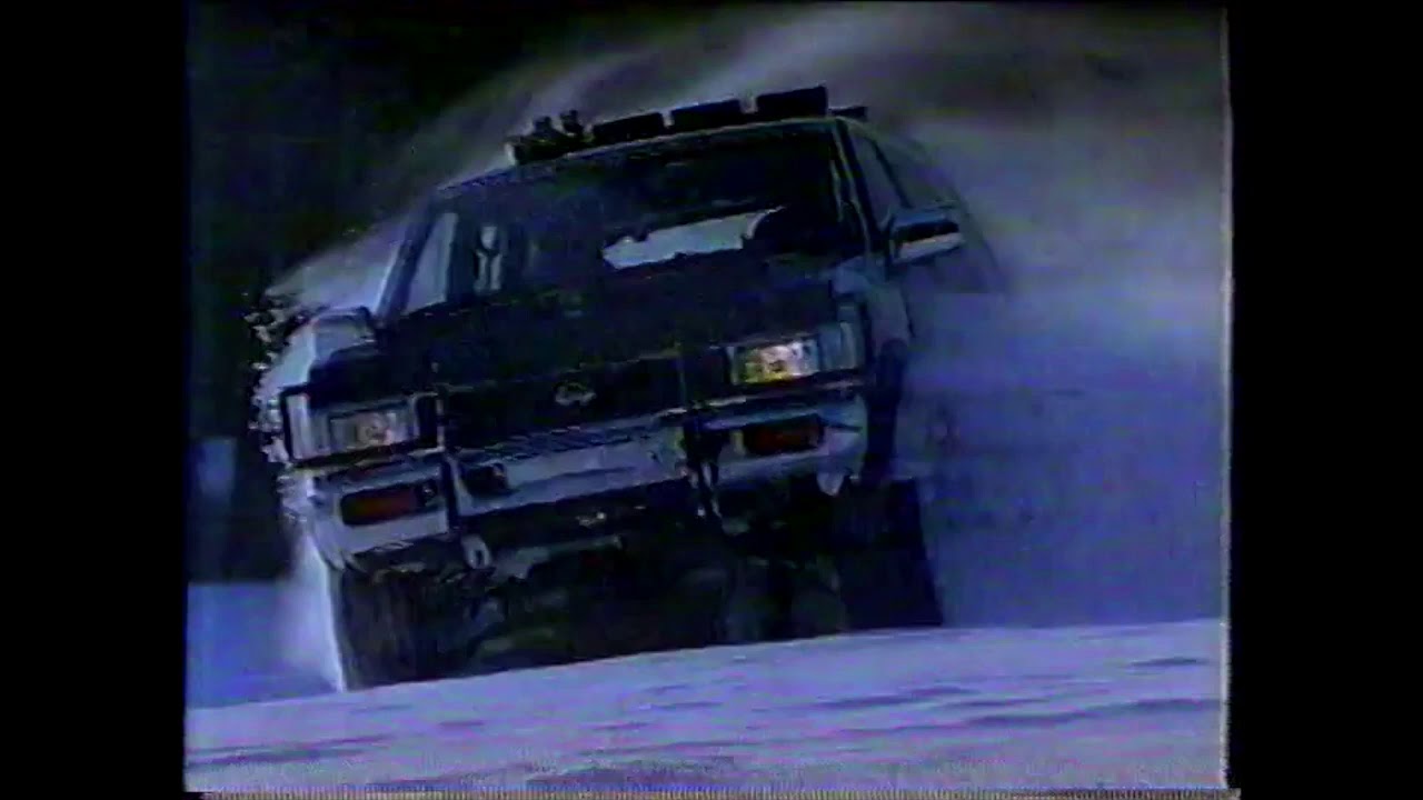 1995 Nissan Pathfinder Commercial