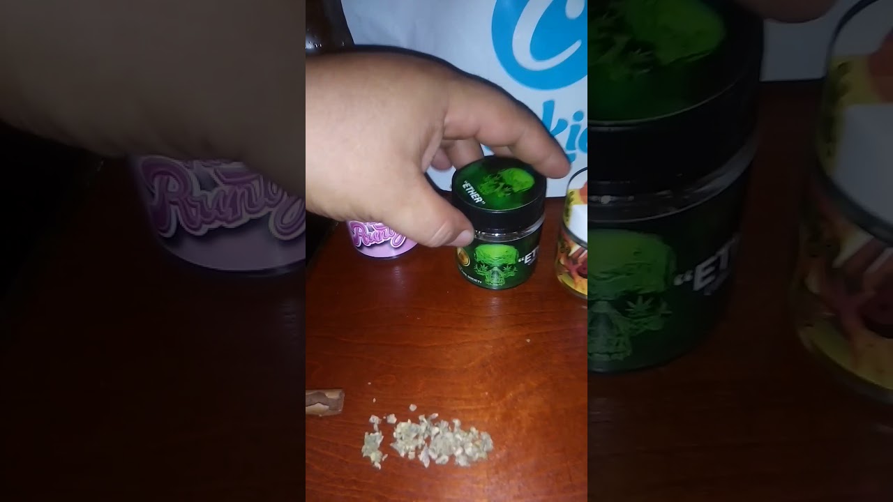 Smoking ALL runts in one blunt(the runt family)