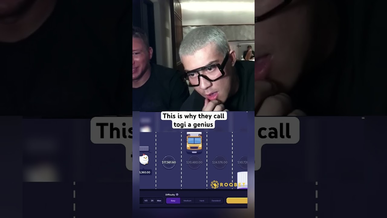 Togi has a GENIUS gambling strat for the chicken game #roobet #gambling #streamer