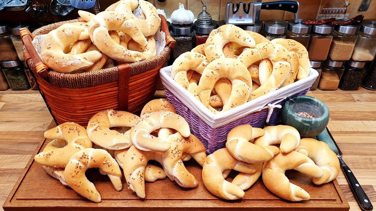 Kifli Vajaskifli sós köményes kifligyár @Szoky konyhája