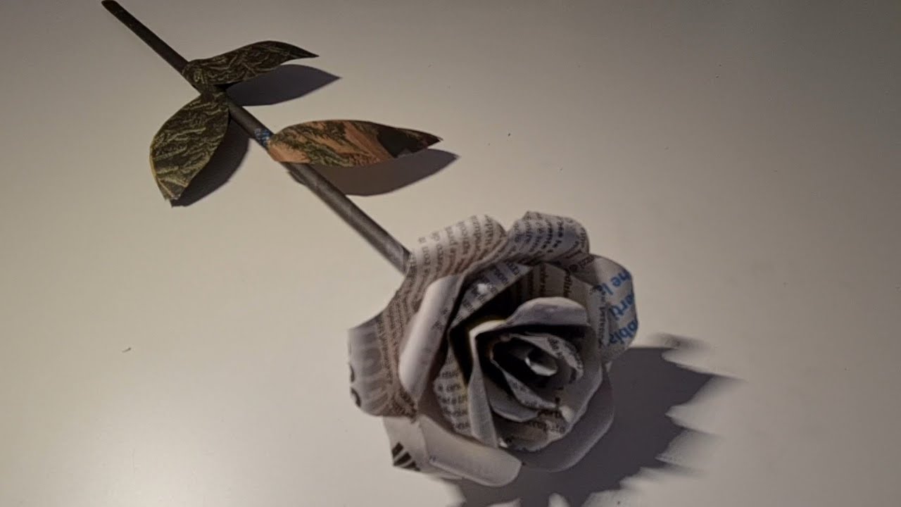 Rosa con carta di Giornale🌹