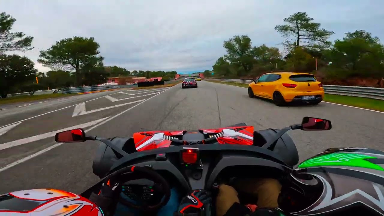 X-Bow vs Leon TCR circuit du luc