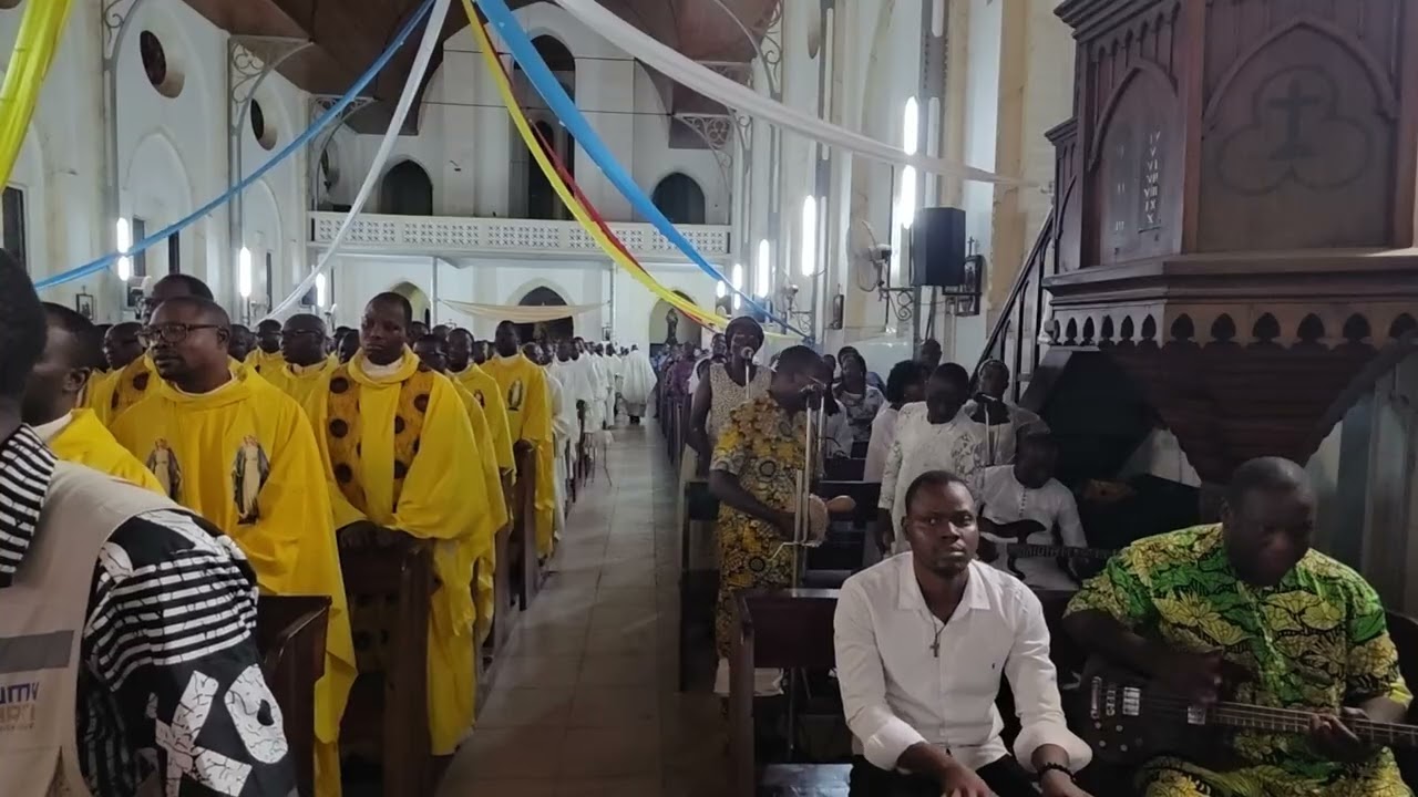 Messe de Clôture de L'UCB Cotonou. L'eucharistie 🙏🏽