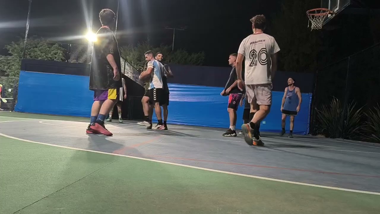 Game 1 del día 23 de febrero en la cancha del Saint Thomas 