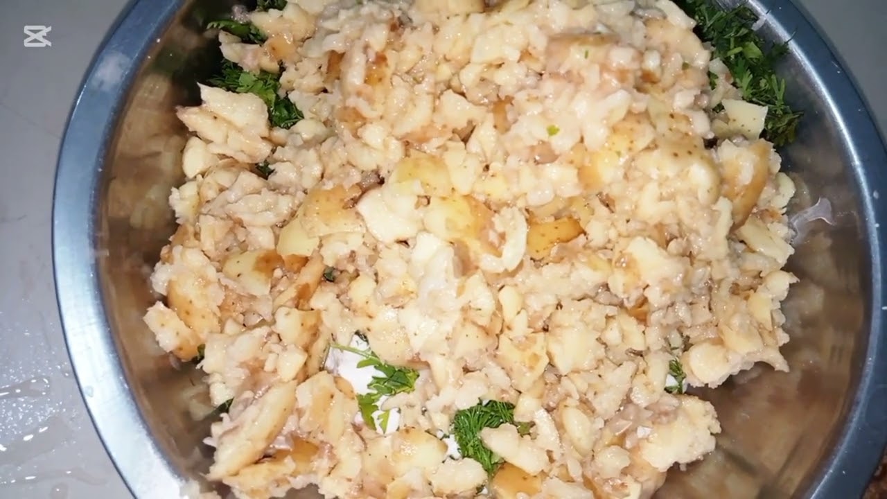 এক অন্যরকম আলু পকোড়া। কেমন লাগলো?#bangladesh #recipe #cooking #bangalivlog 