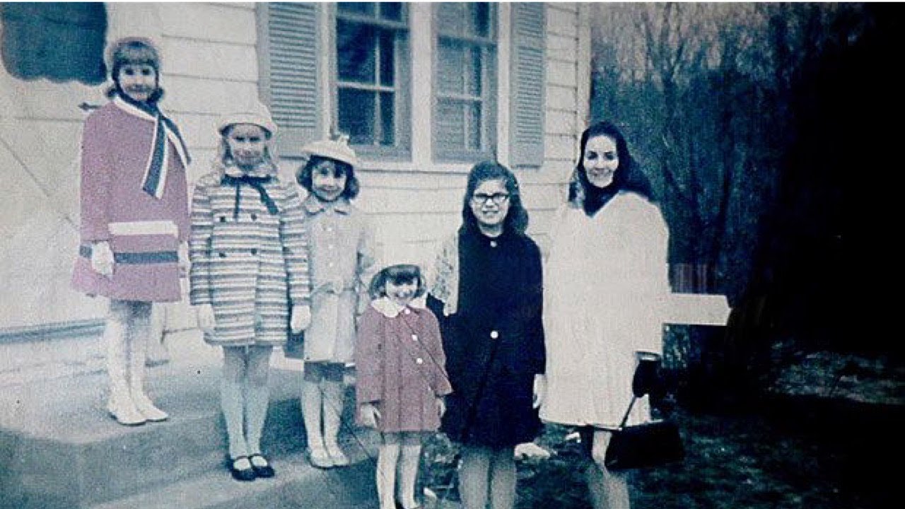 The Haunting Of Hill House - The True Story - What Really Happened...