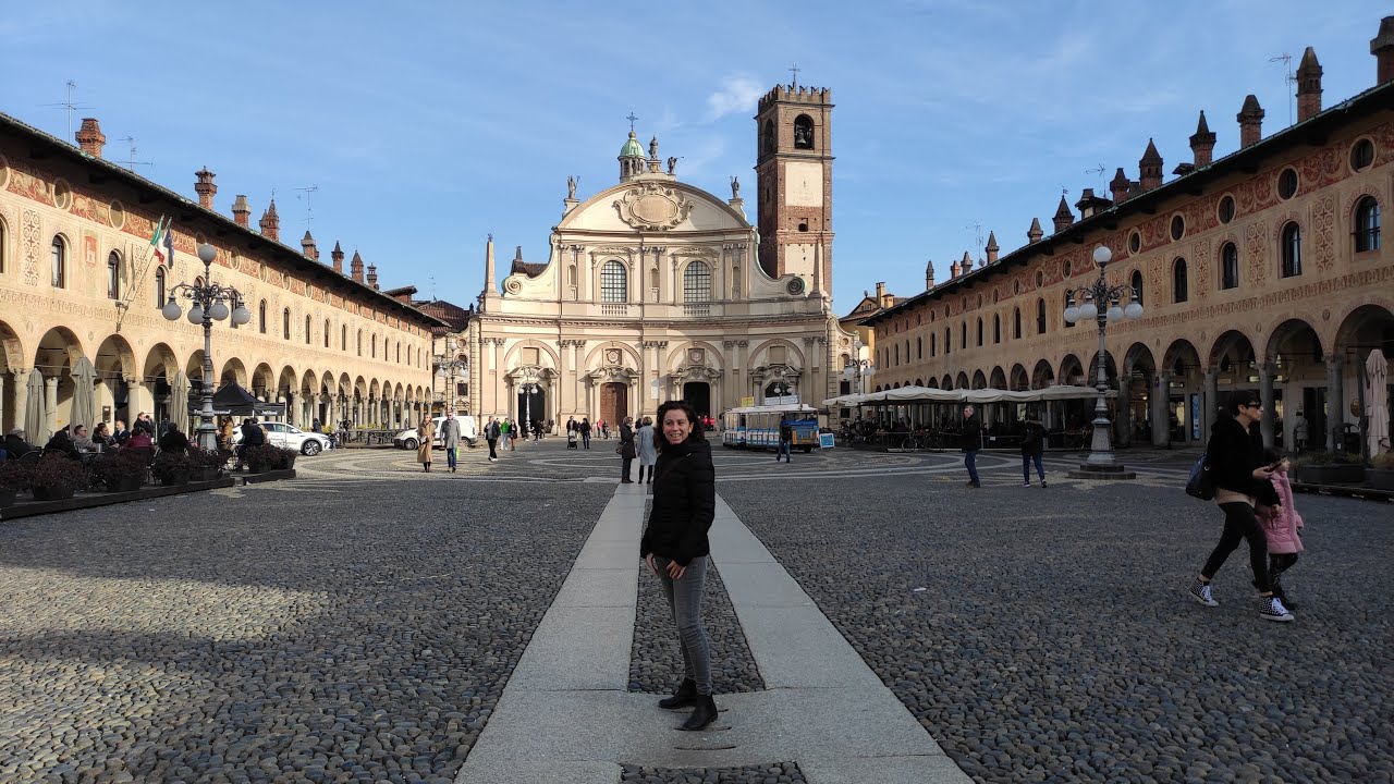David & Roby nel Mondo - Vigevano (PV).  (20 Febbraio 2022). (4K).