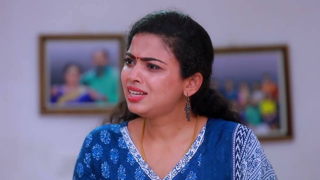 Adhira Spoils the 'Kolam' Placed by Charumathi - Kannathil Muthamittal - Full Ep 211 - Zee Tamil