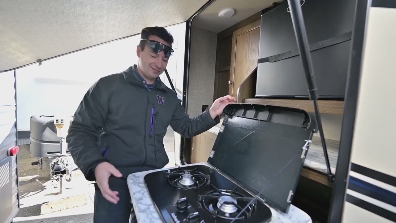 RV Sales of Oregon 2017 Keystone Bullet Ultralite 212RHSWE Stock # CT2815