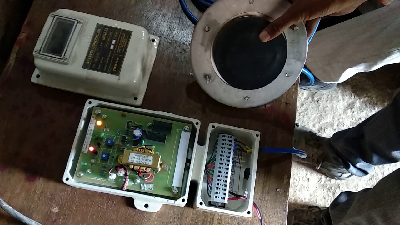 Chute block switch