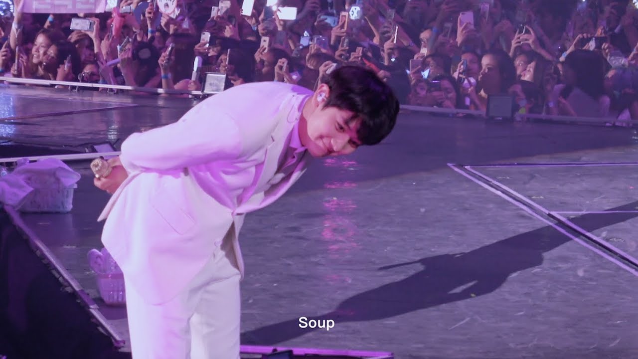180303 The EℓyXion In  Singapore - Walk On Memories 찬열 CHANYEOL