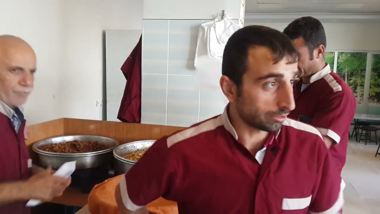 Rahmetli nohutçu Seyit abi ile röportaj yapmıştık mekanı cennet olsun inşallah