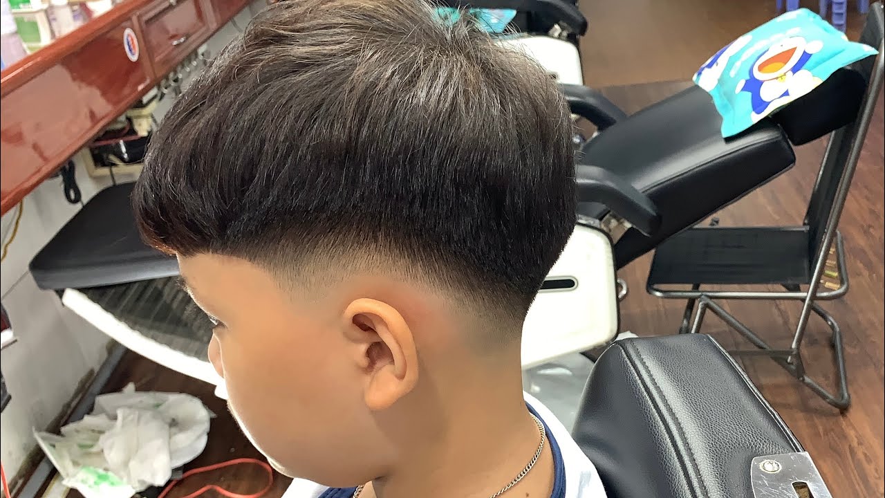 Cắt Tóc Kiểu LAYER Trắng Chân Cực Nét,Khiêm Tóc Nam