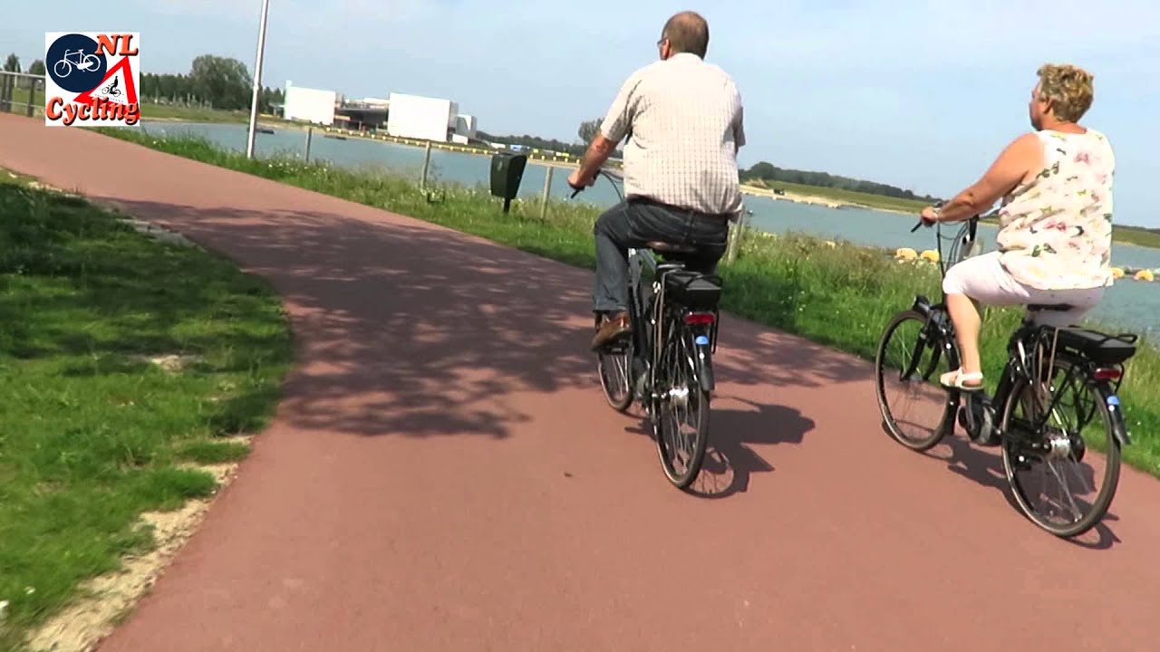 Ride on the Rijnwaalpad cycle route Nijmegen-Arnhem NL (real-time)