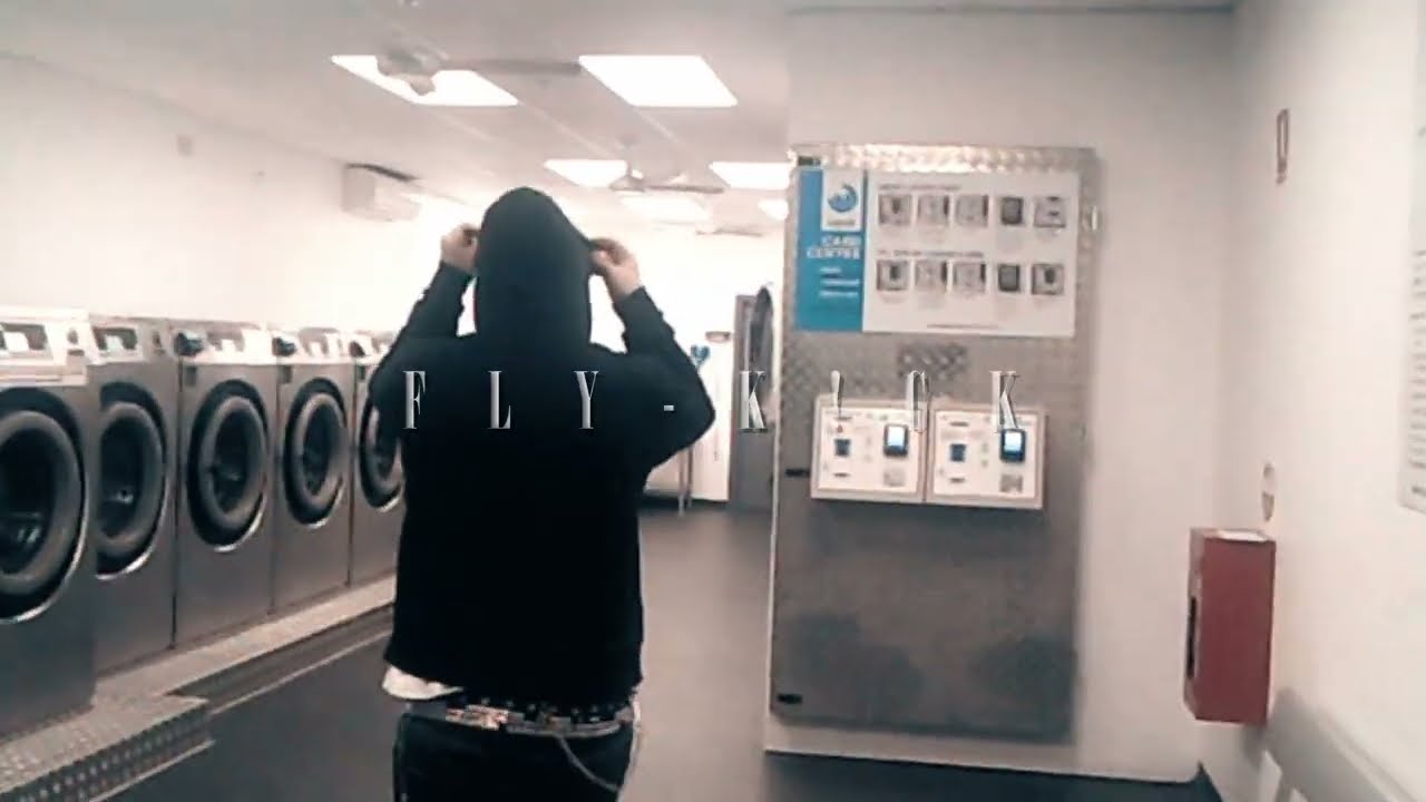 SKUNKZ - FLY-K!CK [MUSIC VIDEO]