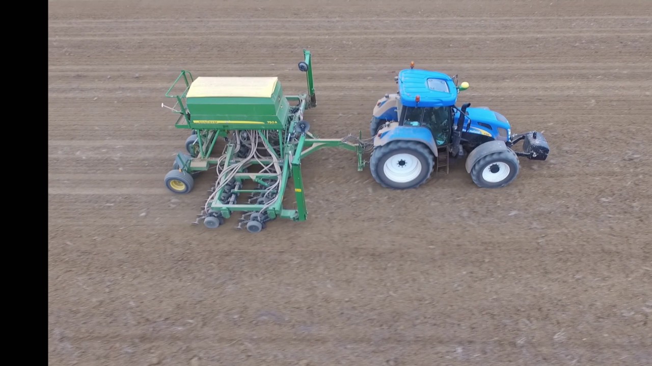 John Deere 750A -8100 -New Holland T-7.550- drone