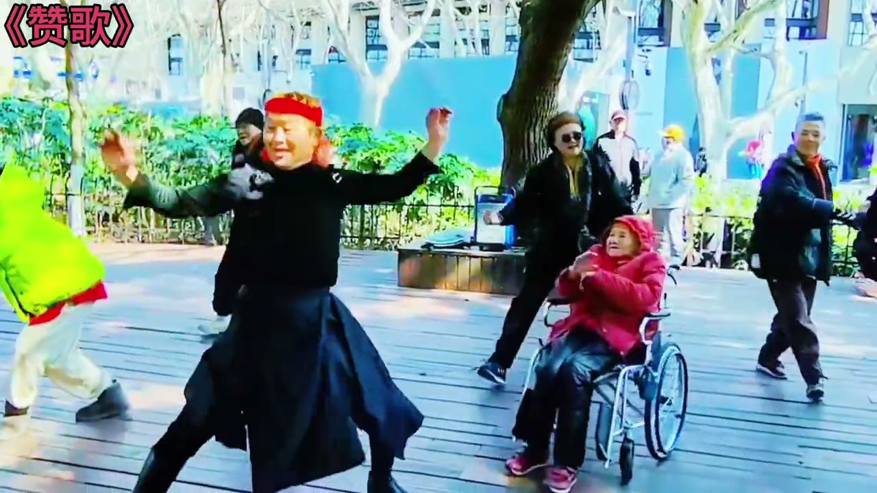 寒冬腊月，有朋友自远方(重庆)来，欢聚一堂，共舞《赞歌》