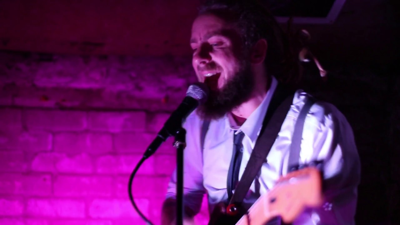 Hobo Chic - Cosmic Girl Jamiroquai Loop Cover Live HD