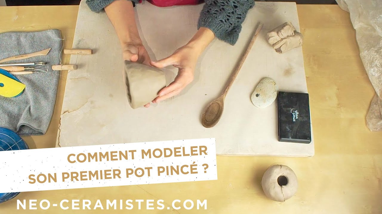 Comment modeler son premier pot pincé ?