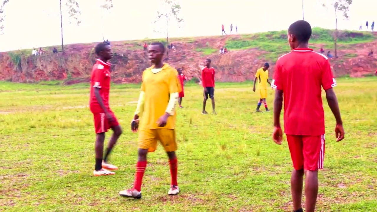 MATCH  YAHUJE  KIBAYA FC NA BRIGHT FC  AHO  IKIBUGA CYAHINDUTSE IKIYAGA