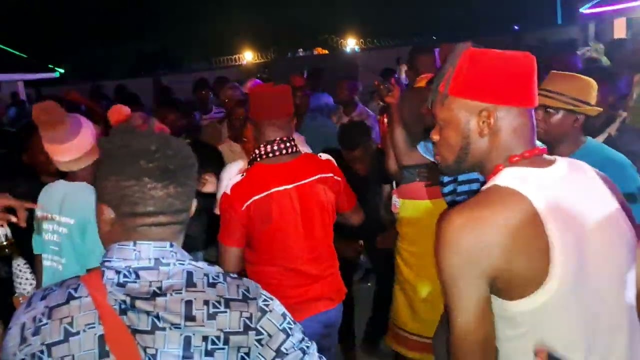 Mr.bado[kuhusafi]-Club Calabash Bamba part 1