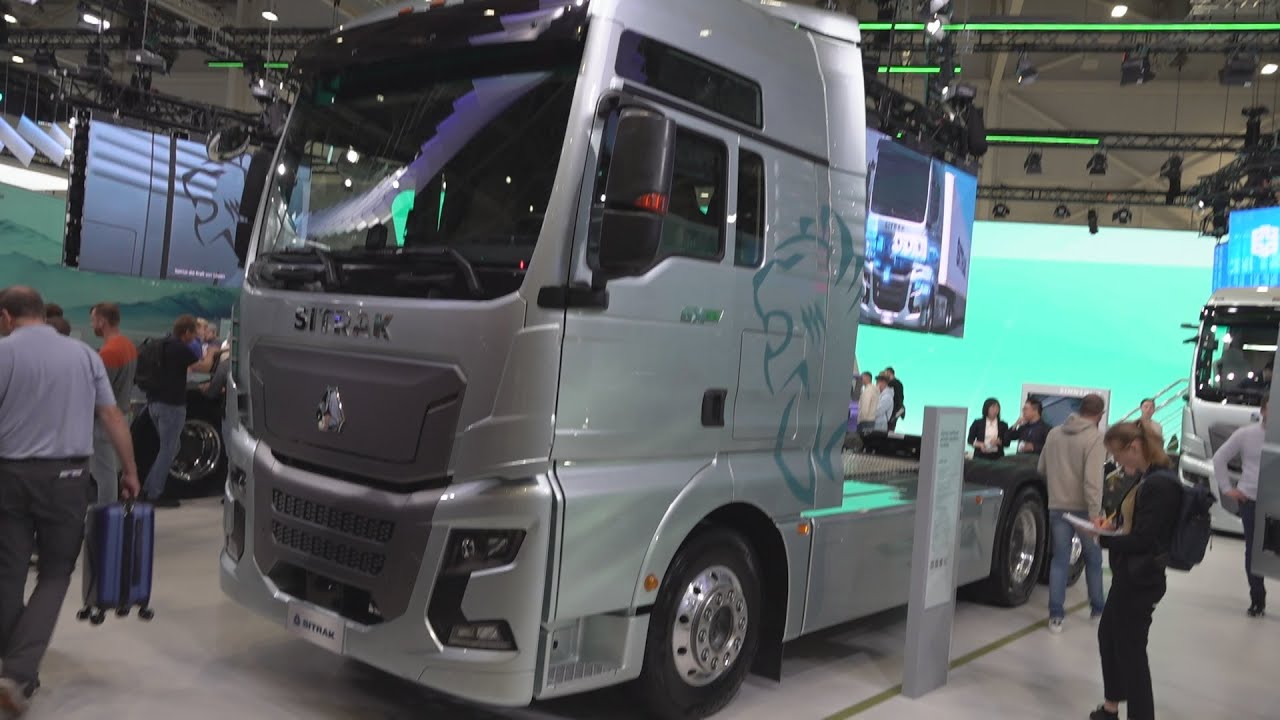 Sinotruk SITRAK C9H HD EV Tractor Truck (2025) Exterior and Interior